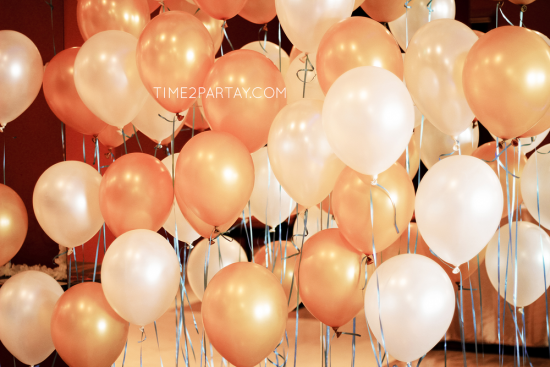 A Mint to Be Bridal Shower balloons in gold and white