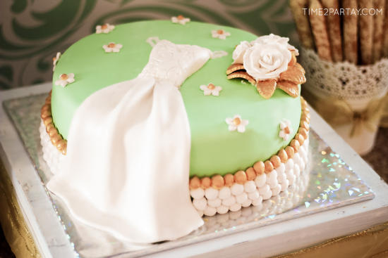A Mint to Be Bridal Shower cake