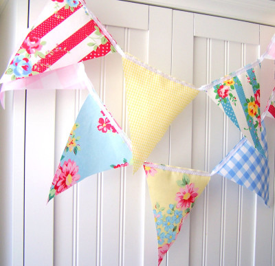 Shabby Chic Banner, Bunting, Pennant Fabric Flags, Decor Flower, Vintage Gingham