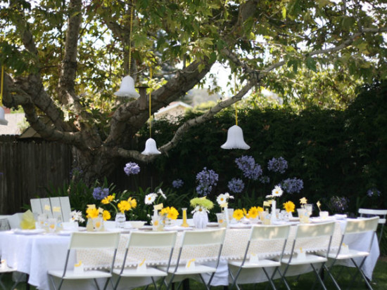 Yellow and White Daisy Bridal Shower guest table