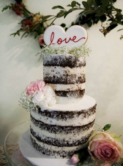 rustic-bridal-shower-cake