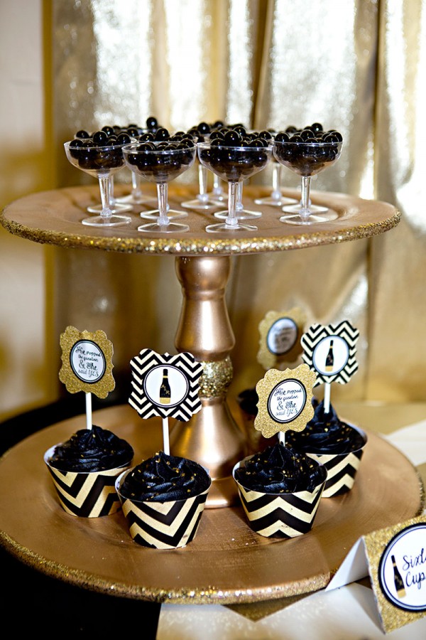 Gold-And-Black-Bridal-Shower-Cupcakes