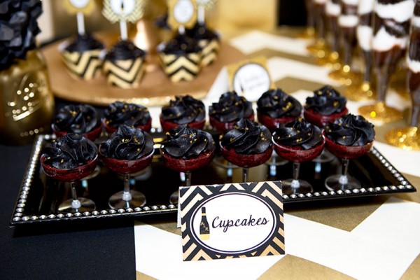 Gold-And-Black-Bridal-Shower-Cupcakes-Flutes