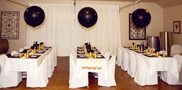 Gold-And-Black-Bridal-Shower-Tables-For-Guests