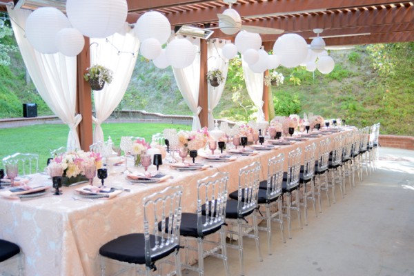 Love-Is-In-The-Air-Bridal-Shower-Outdoor-Decor