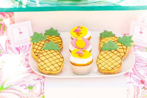 Tropical-Bridal-Shower-Cupcakes