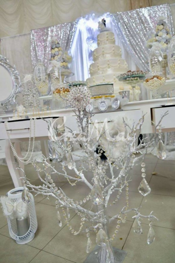 Silver-Wonderland-Wedding-Jeweled-tree