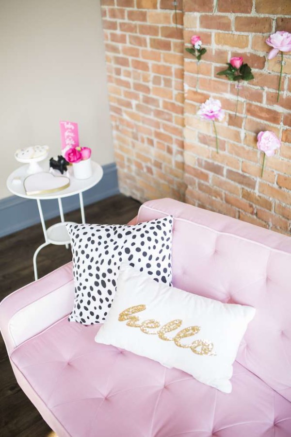 Heartfilled-Bridal-Shower-Colorful-Pillows
