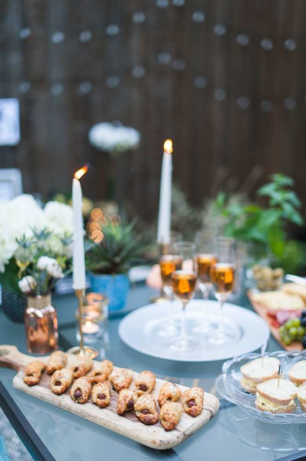 Outdoor-Great-Gatsby-Party-Candles