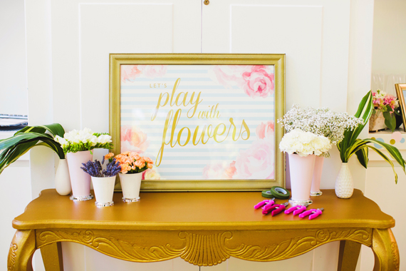 lets play with flowers station